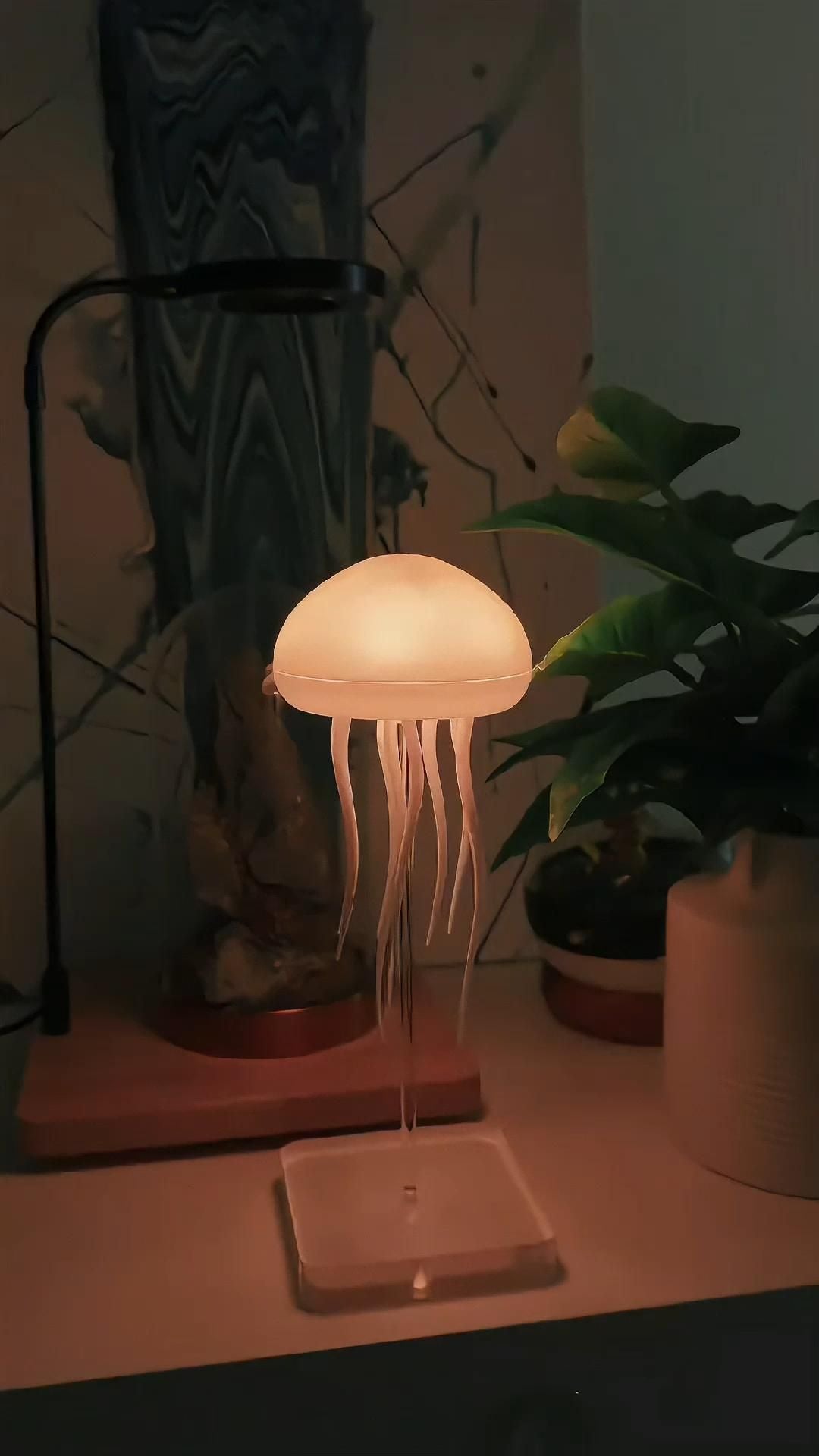 Lampe méduse flottante lumineuse